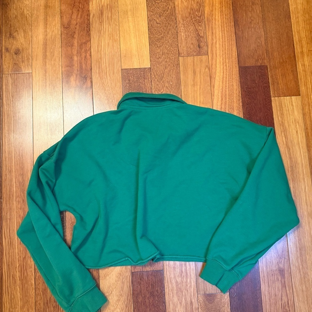 Sunday Best | Oversized cropped green long sleeve polo sweater size large - Picture 2 of 4